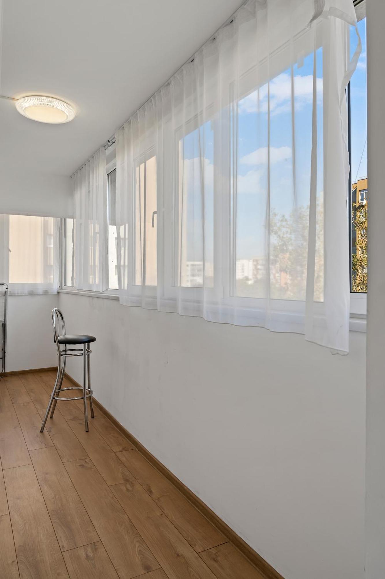 Apartament de LUX Drumul Taberei Bucureşti Exterior foto
